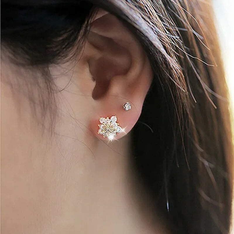 Elegant Stud Earrings Christmas Winter Snowflake Earrings Women Simple Jewelry
