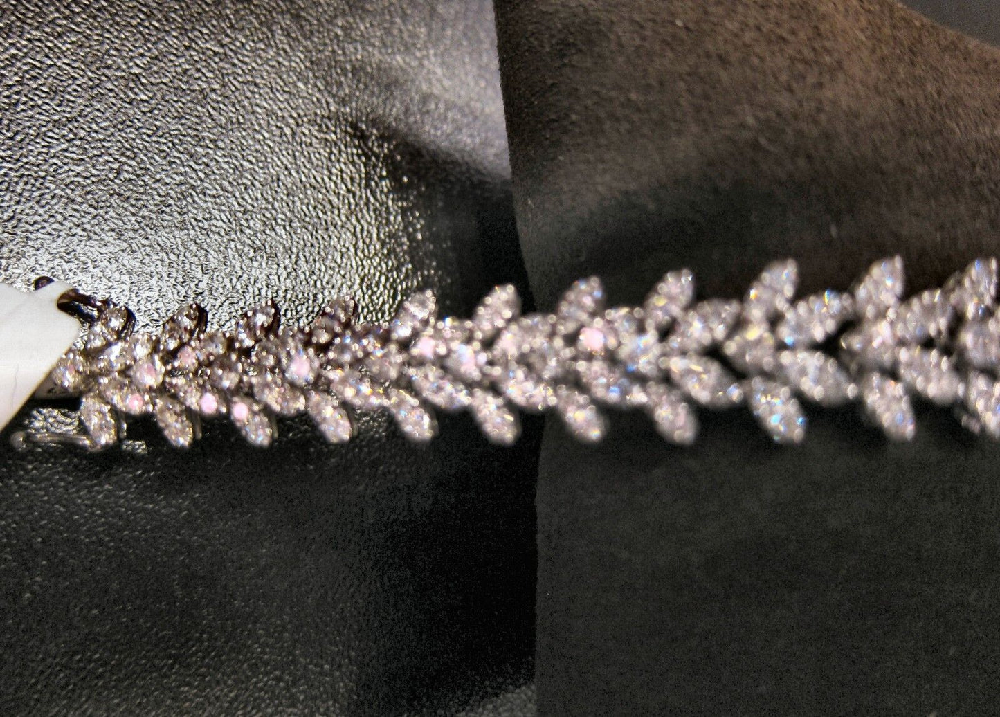 DIAMOND ALL ROUND BRILLIANT SHAPE PRONG SET DIAMOND SET BRACELET