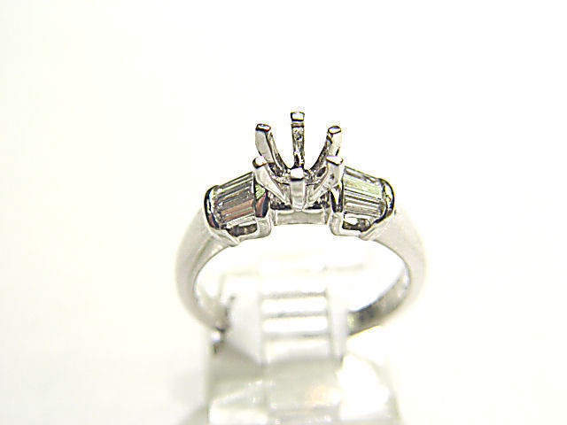 DIAMOND 6 TAPERED BAGUETTE SETTING 6 PRONG FOR A 6.70MM DIAMOND