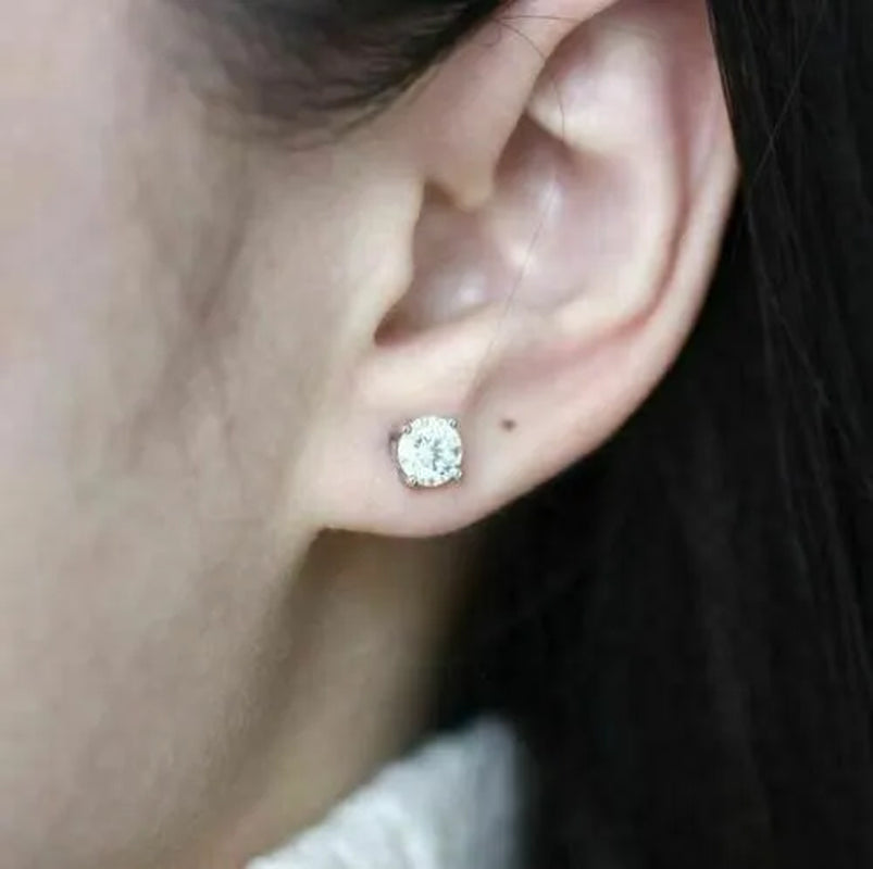 Dazzling 925 Solid Sterling Silver round Brilliant Cut White Sapphire Diamond Moissanite Solitaire Stud Earrings (S925 STAMP)