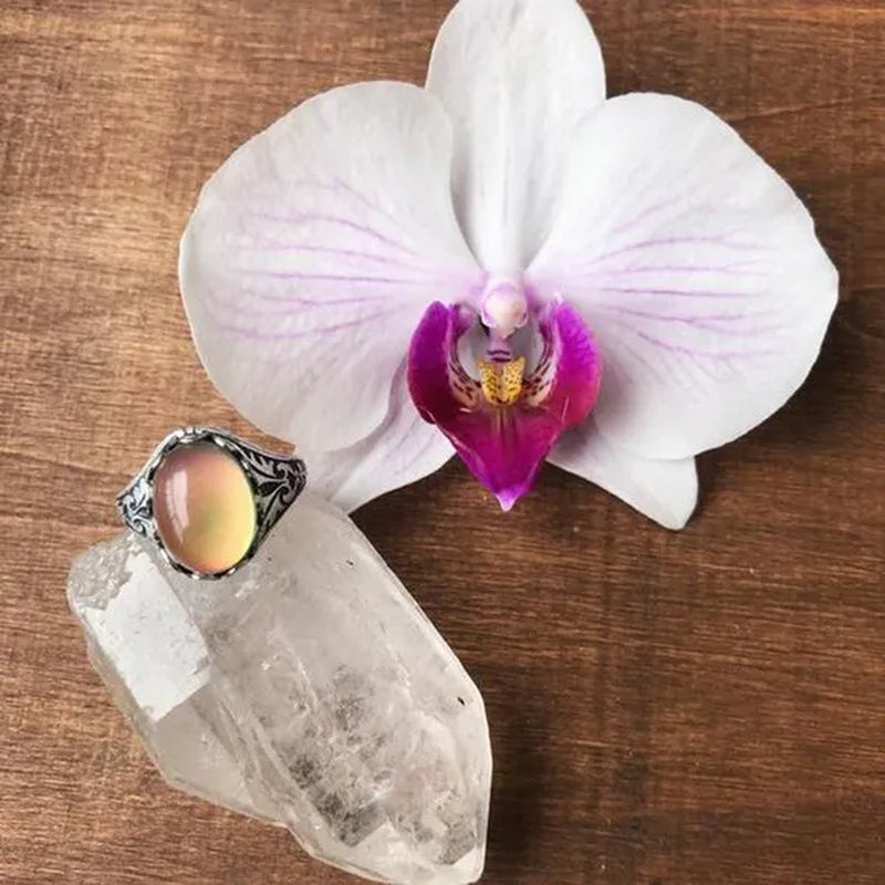 Retro Ring for Women Inlaid with Temperature-sensitive Change of The Color of The Main Stone Atural Stone Gemstone Ring Wedding Party Jewelry Accessories Gift