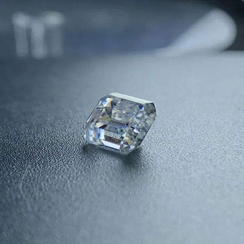 White D Color VVS Emerald cut Loose Moissanite diamond Stone 1ct 5x7mm with certificate