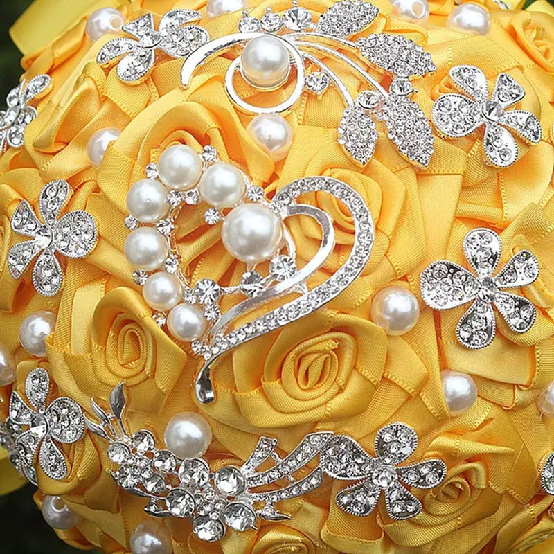 Customized Gold Yellow Silk Rose Wedding Bouquet Diamond Pearl Brooch Bride Bouquet Ribbon Bridesmaid Bouquet Wedding Simulation Flower