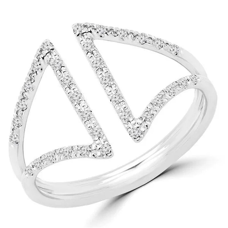 Majesty Diamonds MDR170057 0.125 CTW Round Diamond Cocktail Ring in 14K
