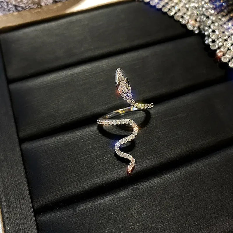 Fashion Exquisite Sterling Flash Diamond Micro Set Women's Snake Diamond Ring Bride Princess Engagement Ring Jewelry
