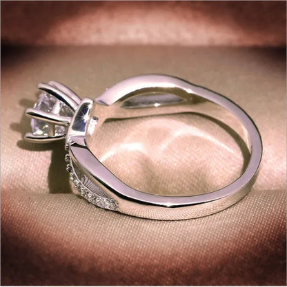 Six-Pronged Colorless Moissanite Infinity Engagement Ring in Infinity Ring Diamond Infinity Wedding Band Infinity Ring Diamond Twist Ring Half-Way Infinity Ring Engagement Ring Anniversary Ring Rings for Women Fashion Jewelry