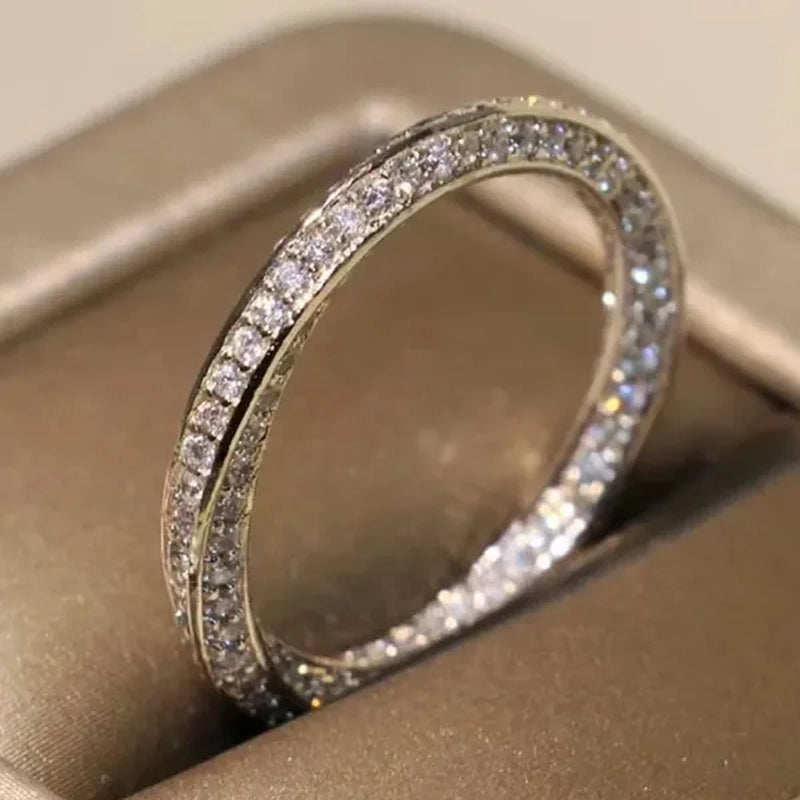 Amazing Jewelry for Women Band Fashion Fully Twisted Eternity Ring Romantic Bride Engagement Wedding Accessories Anniversary Gift Stackable Rings
