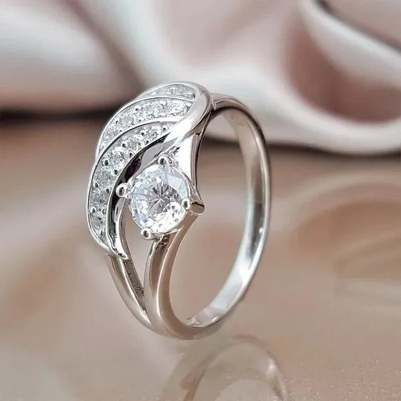 Gold&White Sapphire Angel Wings Charming Diamond Princess Ring Romantic Bride Proposal Eternity Ring Anniversary Christmas Gift for Girlfriend Mother's Day Gift Jewelry Size 5-11