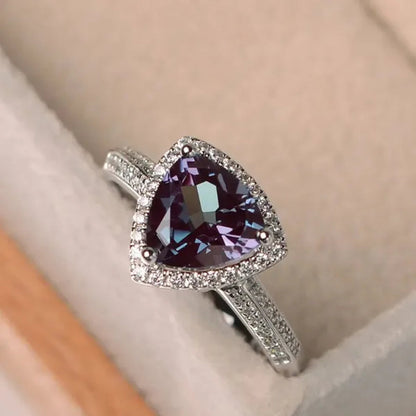 Exquisite Triangle Cut Alexandrite Rings Bridal Wedding Trillion Gemstone Rings for Women Fashion Accessories