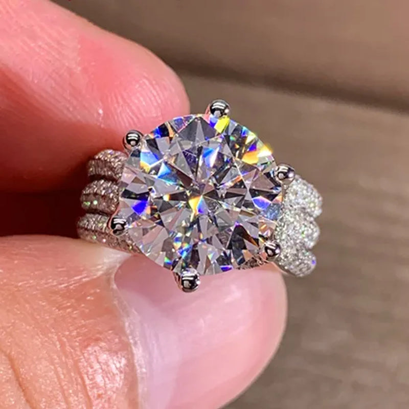 Gorgeous round Cut Eternal Diamond Rings Fashion 925 Sterling Silver Zircon Ring Female Bride Wedding Proposal Engagement Party Band Moissanite Jewelry Anniversary Gift