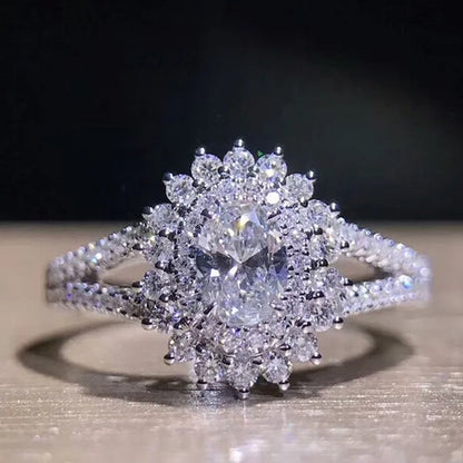Unique Personality Design Crystal Diamond Ring 925 Sterling Silver Plated White Sapphire Gemstone Jewelry Engagement Ring