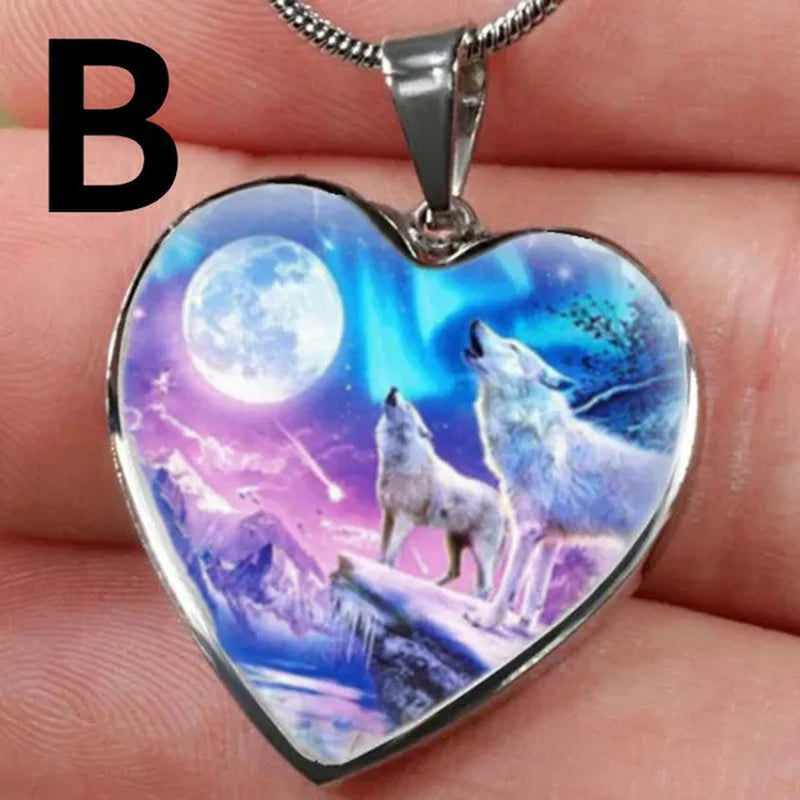 Exquisite Fashion Women's Classic Heart-shaped Animal Jewelry Indian Wolf Necklace Crystal Necklace Women's Jewelry Accessories Birthday Holiday Anniversary Gift