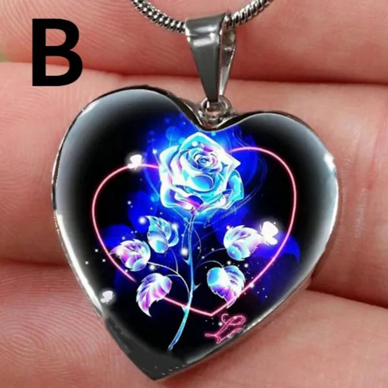 Luxury Fashion Creative Retro Color Black Rose Necklace Elegant Lovely Women'S Love Pendant Classic Romantic Valentine'S Day Necklace Gift Engagement Wedding Necklace Jewelry Anniversary Gift Necklace Christmas Gift Jewelry