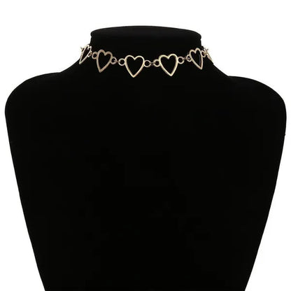 Simple Metal Heart Shape Choker Necklace for Women Fashion Elegant Geometric Collar Punk Jewelry Gift