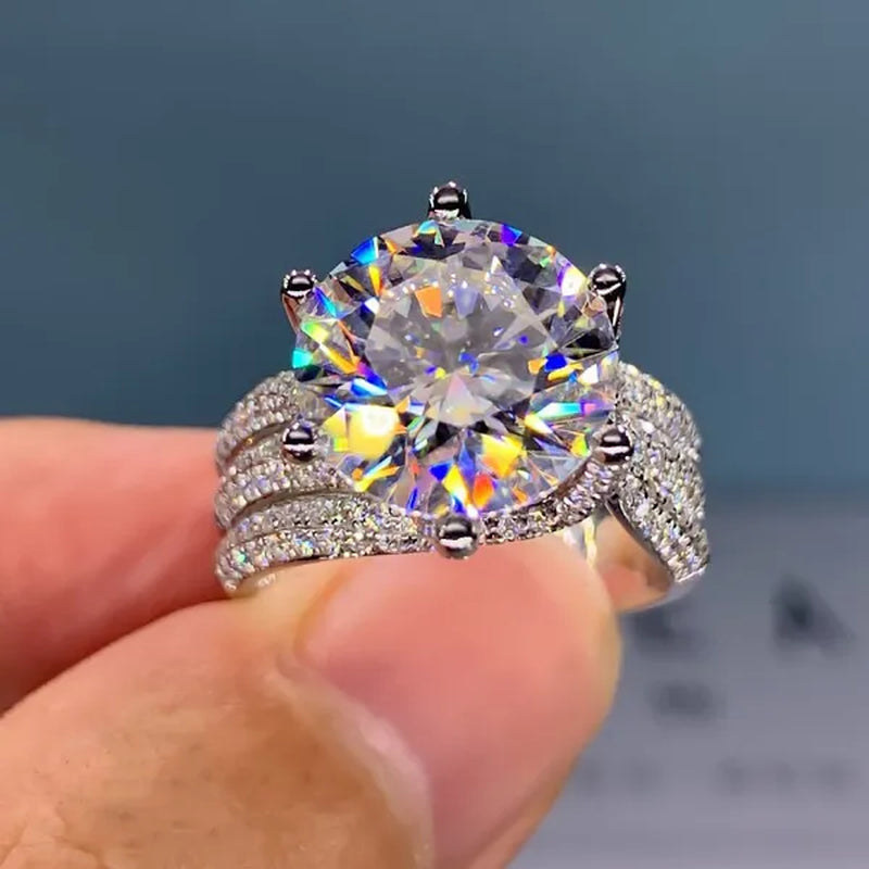 Gorgeous round Cut Eternal Diamond Rings Fashion 925 Sterling Silver Zircon Ring Female Bride Wedding Proposal Engagement Party Band Moissanite Jewelry Anniversary Gift