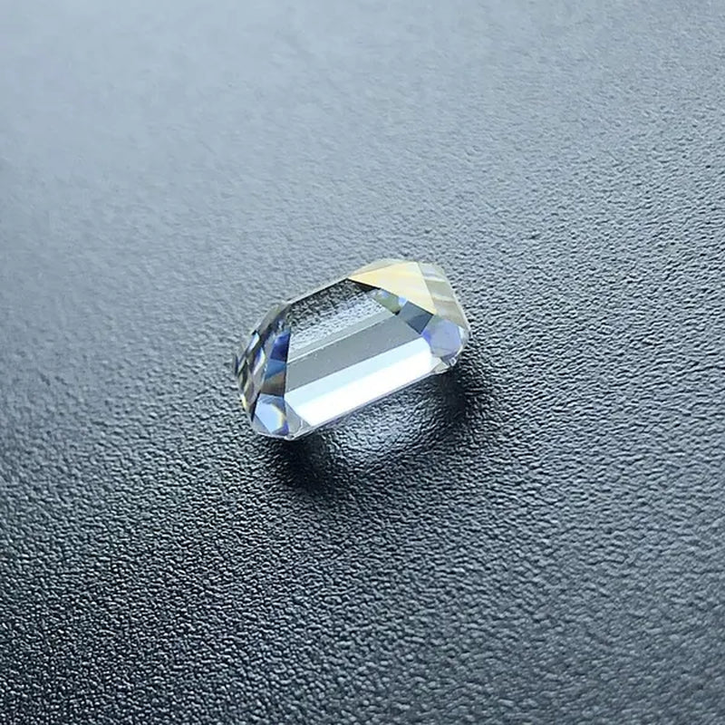 White D Color VVS Emerald cut Loose Moissanite diamond Stone 1ct 5x7mm with certificate