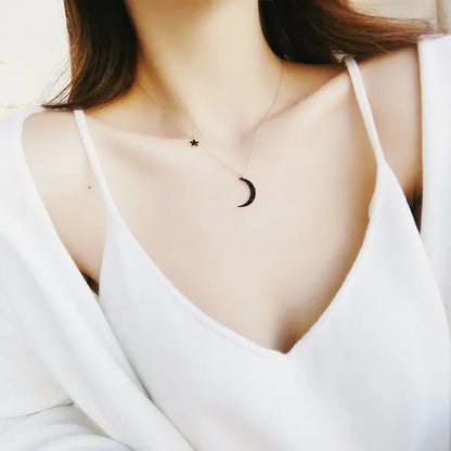 Fashion Black Diamond Star Moon Necklace Simple Moon Clavicle Chain Women
