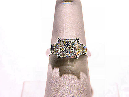 GIA CERTIFIED PRINCESS 2.36 CT G COLOR VVS2  W2.36CT D72.2% T81% GIRDLESL. THICK