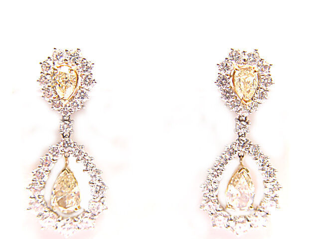 ADORABLE CERTIFIED FANCY YELLOW DIAMOND DANGLE NATURAL PEAR SHAPE DIAMOND