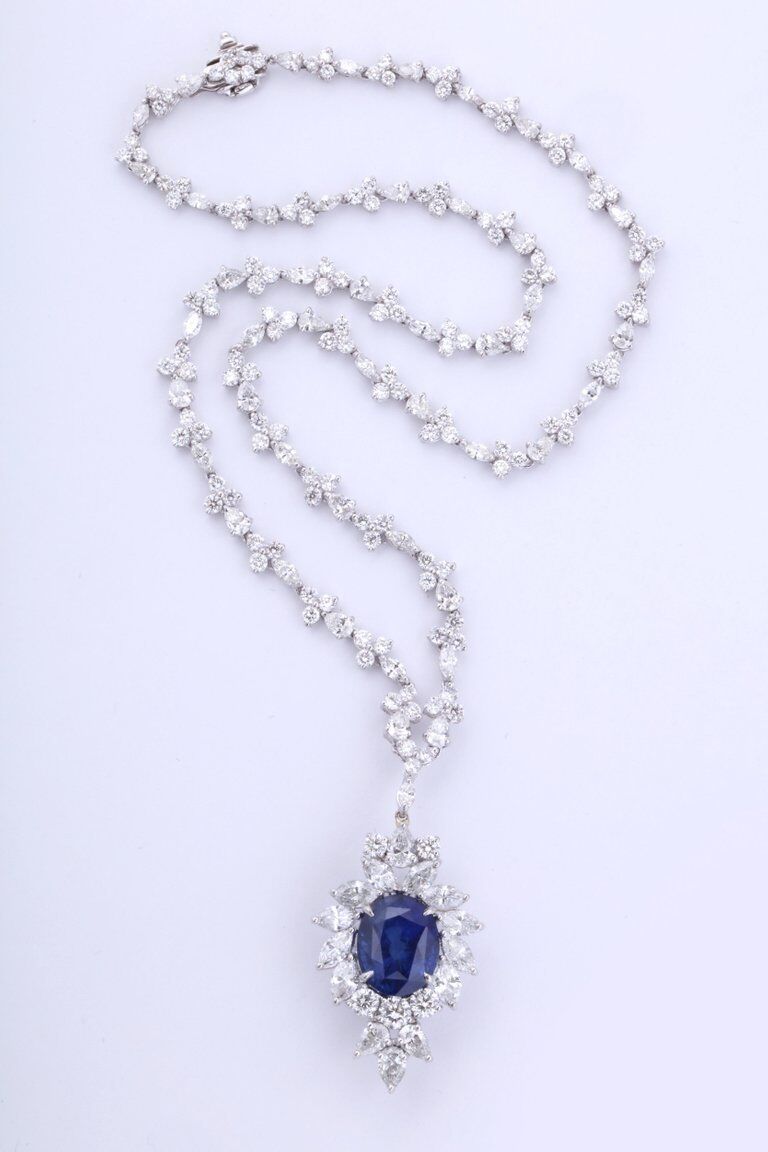 Certified 11.49 carat Vivid Blue Ceylon Sapphire set with 22.70 diamond necklace