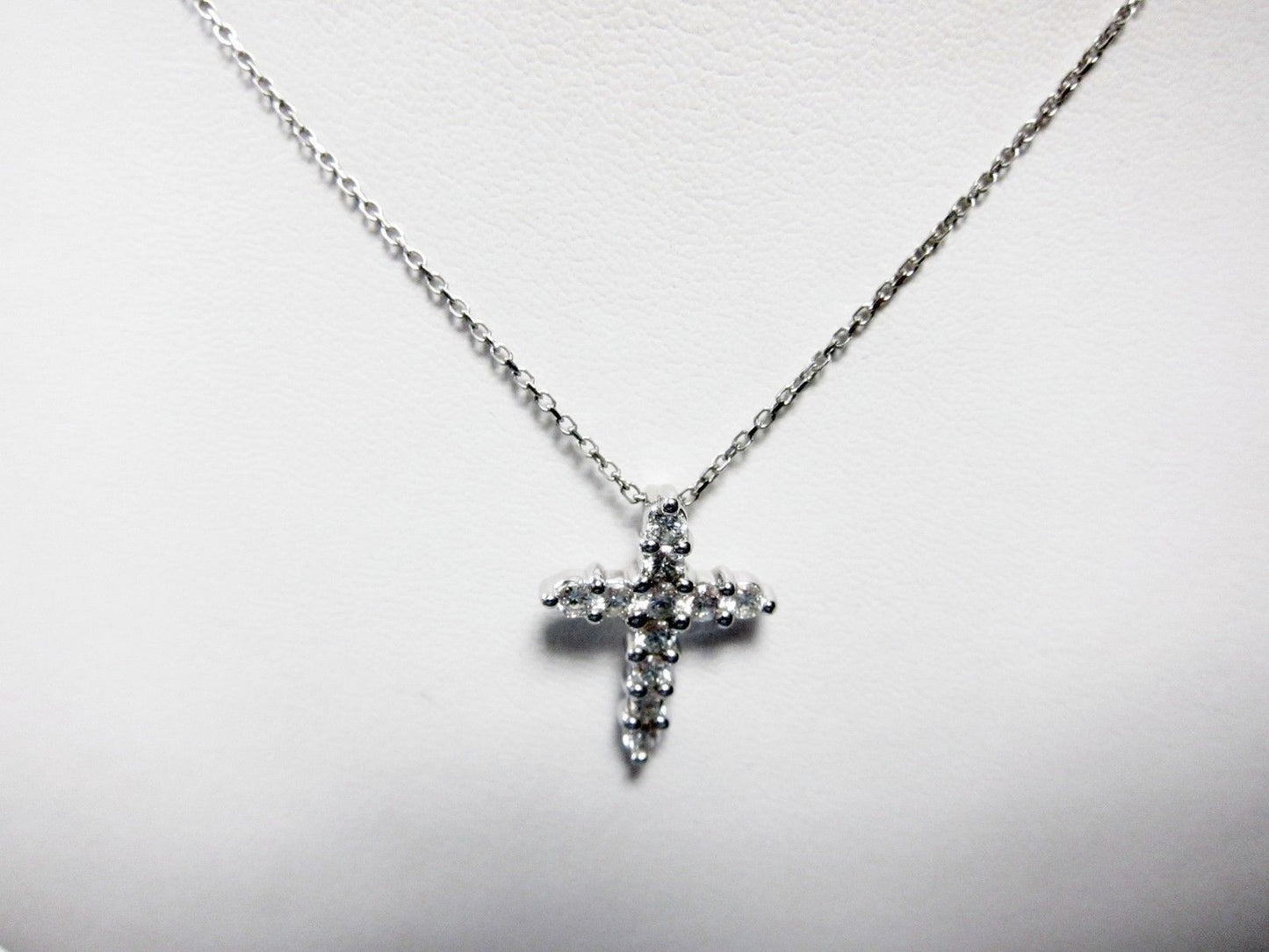 DIAMOND CROSS PENDANT CROSS SET PRONGS ROUND BRILLIANT