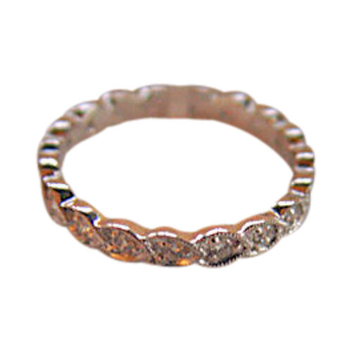 DIAMOND ROUND HEART DESIGN ETERNITY BAND WHITE GOLD