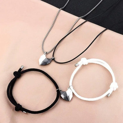 4Pcs/Set Two Souls One Heart Matching Necklaces Bracelets for Couples Creative Magnet Wishing Stone Necklaces Pandent Braided Rope Bracelets Mutual Attraction Friendship Couples Jewelry Gifts for Valentine'S Day
