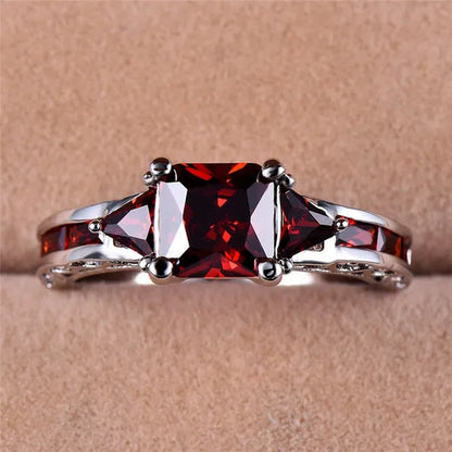 Fashion Women's Princess Cut Garnet Red Zircon Wedding Ring Party Jewelry Gift Size 6 7 8 9 10