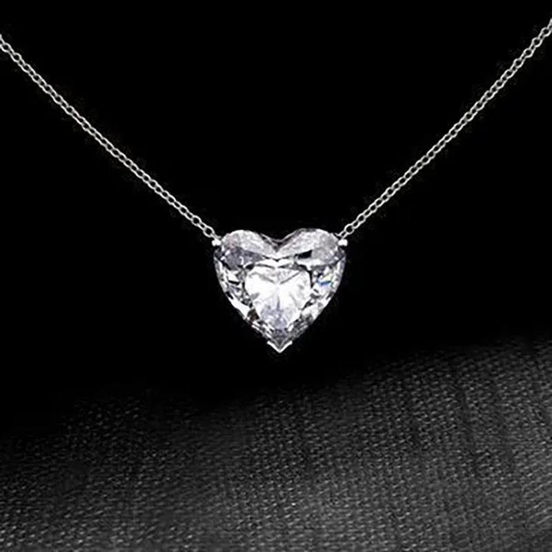 Fashion Elegant Ladies Silver Plated Sparkling White Sapphire Heart Shaped Choker Necklaces for Women Bridal Chain Necklace Fine Jewelry