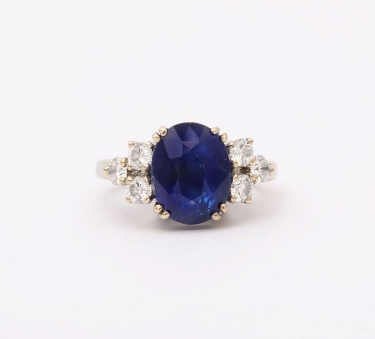 4.54ct Intense Blue Ceylon Sapphire Diamond 18k White Gold Ring