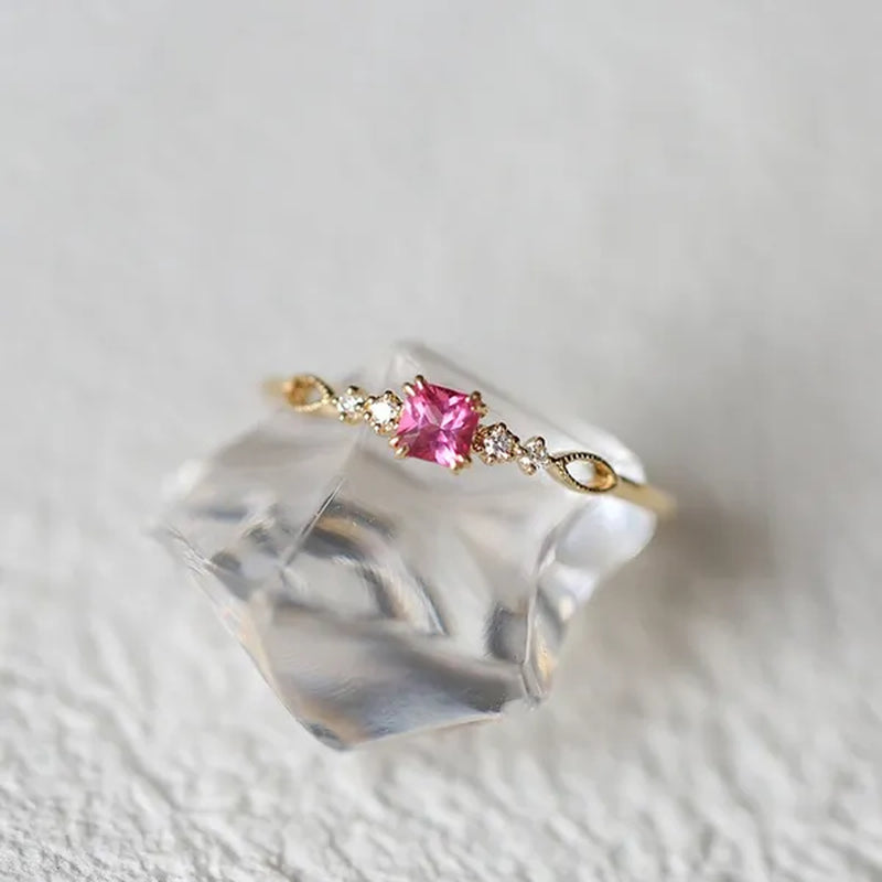 Women Dainty 18K Gold Plated Plated Quadrate Red Rubine Gemstone Diamond Rings Wedding Engagement Courtship Ring Jewelry
