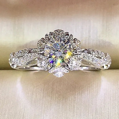 Dazzling Beautiful Women'S Fashion Exquisite Jewelry White Rhinestone Zircon Ring Romantic Bride Princess Engagement Wedding Ring Anniversary Gift Jewelry Size US4-12
