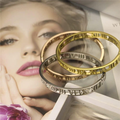 Roman Numeral Series Hollow Carved Bracelet, Fashionable Women'S Bracelet, Roman Numeral Bracelet, Three-Color Roman Bracelet