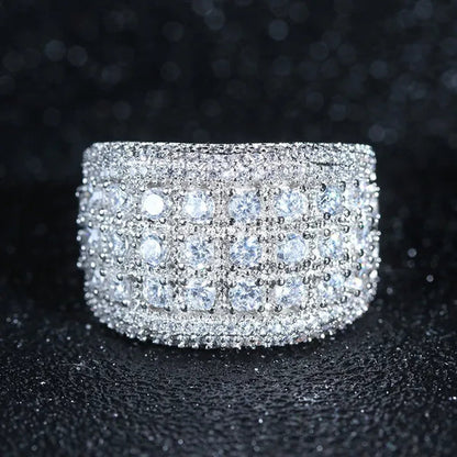 New Luxury Fashion Round Moissanite Diamond Ring Engagement Ring for Women Lady Anniversary Gift Jewelry Christmas Gift