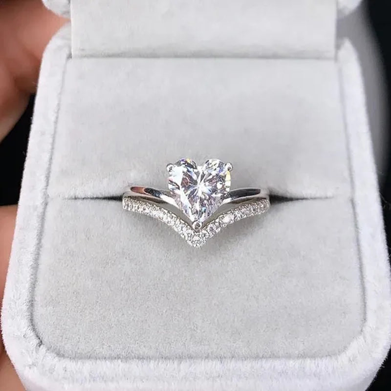 Exquisite Heart Rings for Women Fashion Engagement Wedding Party Crystal Zircon Ring Gifts