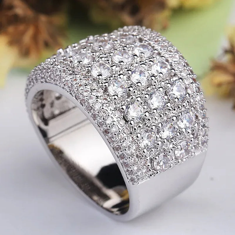 New Luxury Fashion Round Moissanite Diamond Ring Engagement Ring for Women Lady Anniversary Gift Jewelry Christmas Gift