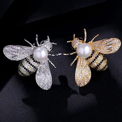 4 styles Honey Bee Brooch Lapel Pins for Women Crystal Insect Themed Bee Brooches with Faux Pearl Fashion Gift for Birthday Dating Party Anniversary