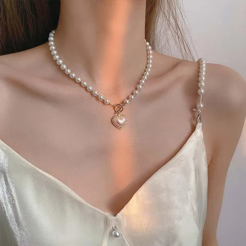 Korean Elegant Pearl Beads Necklace for Women Ladies Fashion Rhinestone Shell Heart Pendent Necklace Choker Jewelry