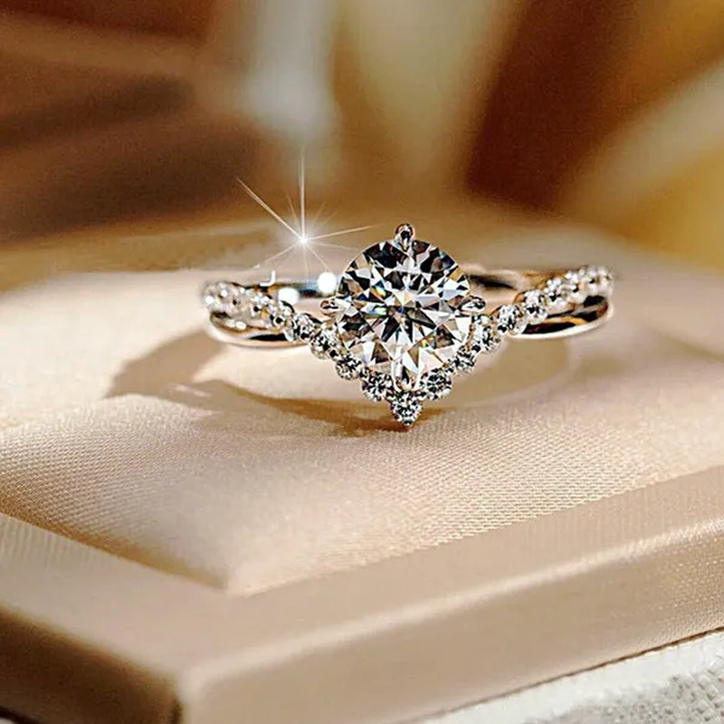 Luxury Bride Jewelry Trendy 925 Sterling Silver Criss Cross Ring White Sapphire Eternity Diamond Engagement Rings for Women Wedding Accessories Anniversary Party Gift