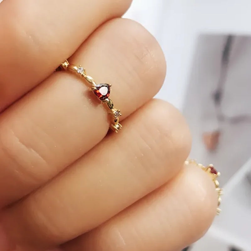 Exquisite Thin Rings Gold Heart Ruby Rings for Women Bridal Romantic Proposal Engagement Ring Jewelry