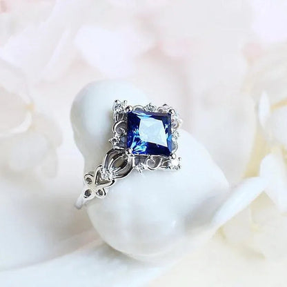 Exquisite Retro Women'S Princess Cut Sapphire Ring Silver Color Sapphire Engagement Rings Inlaid Sapphire Fashion Jewelry Diamond Ring Wedding Anniversary Romantic Luxury Gift Charming Girl Anniversary Jewelry