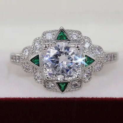 Retro Fashion Silver Plated round Lab Diamond Vice Stone Moissanite Triangle Emerald Ring Women Daily Casual Personality Jewelry