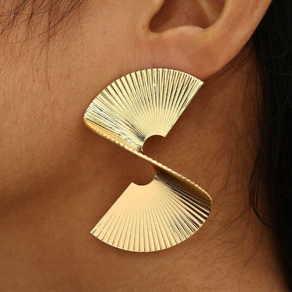 Gold Zinc Geometric Earrings Exaggerated Statement Earrings Punk Stylish Sectored Twisted Earring Jewelry for Women and Girls