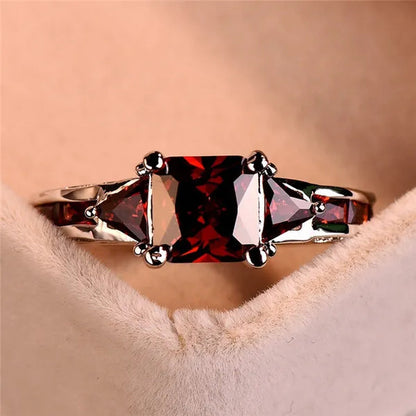 Fashion Women's Princess Cut Garnet Red Zircon Wedding Ring Party Jewelry Gift Size 6 7 8 9 10
