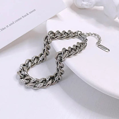 8.5Mm Wide Adjustable Curb Link Chain Bracelet Inlay Delicate Cubic Zirconia CZ Stone for Women Girls Titanium Steel Chunky Cuban Curb Chain Bracelets Bangle Lady Jewelry Silver / Gold