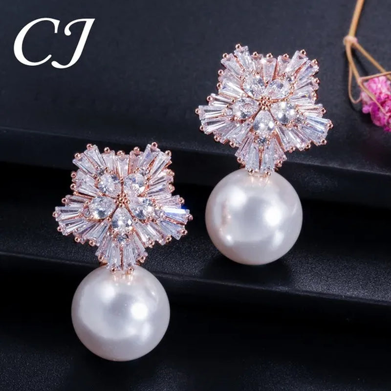 CANDICE Unique Rose Gold Plated Clear Cubic Zircon Snowflake Stud Earring with White Big Shell Pearl Brincos for Woman Christmas Gift