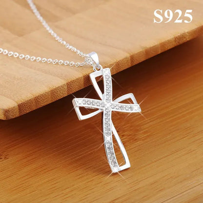 Pretty Women'S 925 Sterling Silver Elegant Cross Pendant Diamonds Necklace(With Chain)