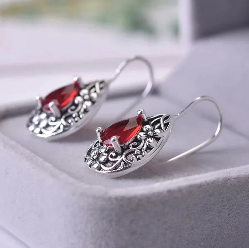 Diamond for Women Waterdrop Pear Carved Red Topaz Gemstone Garnet Earrings Jewelry
