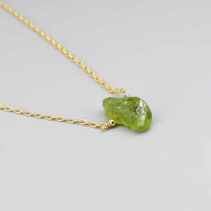 Gempires Natural Raw Green Peridot Crystals Pendant Necklace, Raw Gemstone, August Birthstone Jewelry 18 Inch (Peridot)