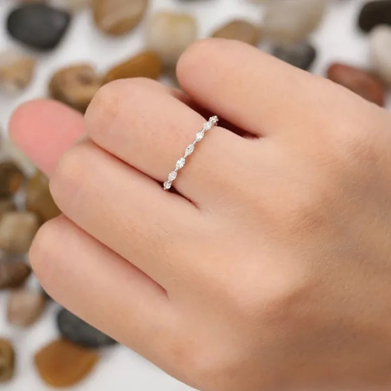 Gorgeous So Simple Shiny Marquise Ring Exquisite Stacking Rings for Women Wedding Accessories Elegant Princess Birthday Party Proposal Engagement Jewelry Band Gift for Bride Size 4-12 Bague Femme